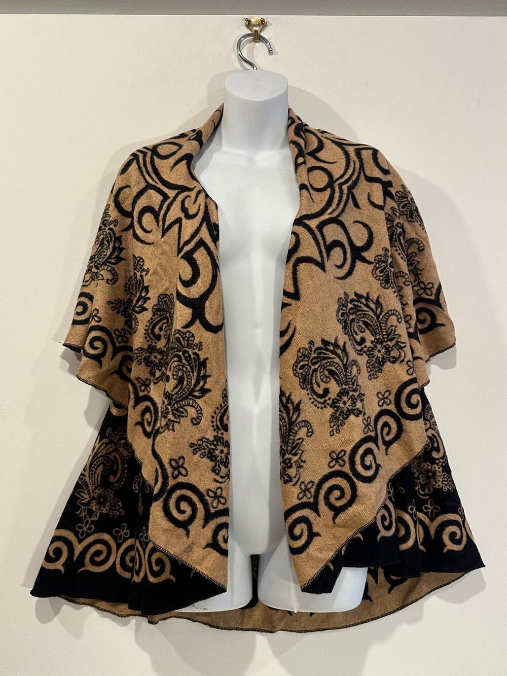 Tickled Pink Reversible Tan Black Baroque Scroll Knit Cape Ruana Wrap OS